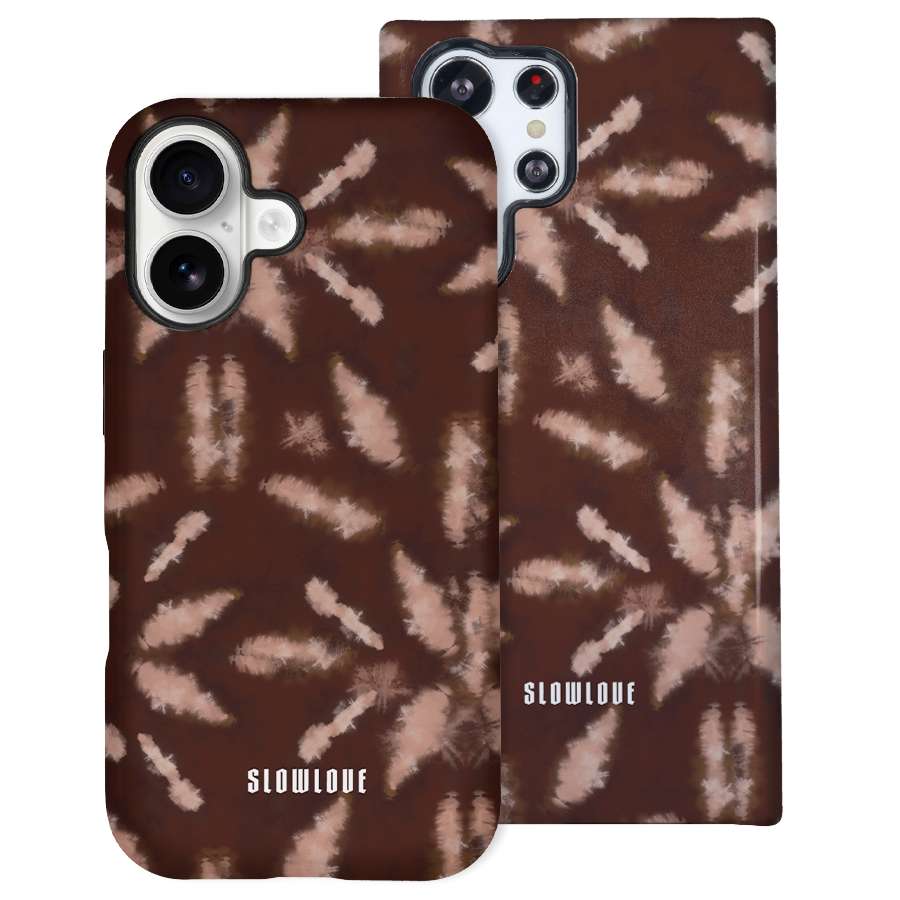 Funda Tough Slowlove Tie-Dye Brown con efecto tie-dye en tonos marrones - Vista lateral
